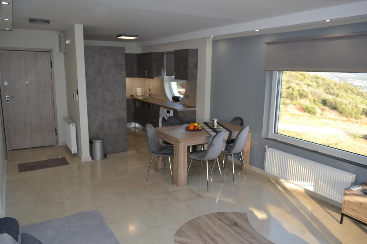 "Stergiou Luxury Apartments" Με Κοινη Πισινα Saronida Dış mekan fotoğraf
